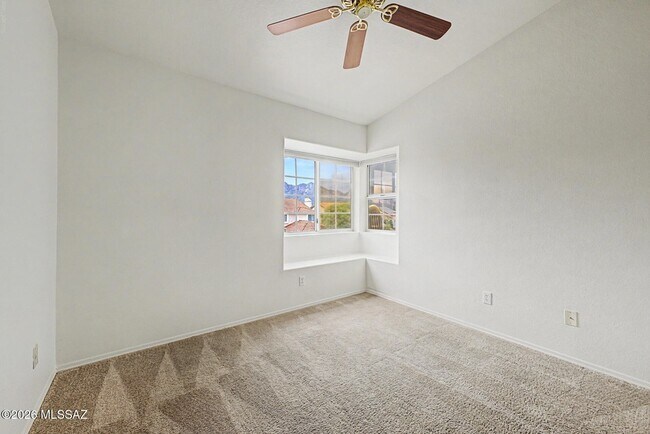 Building Photo - 11525 N Eagle Peak Dr