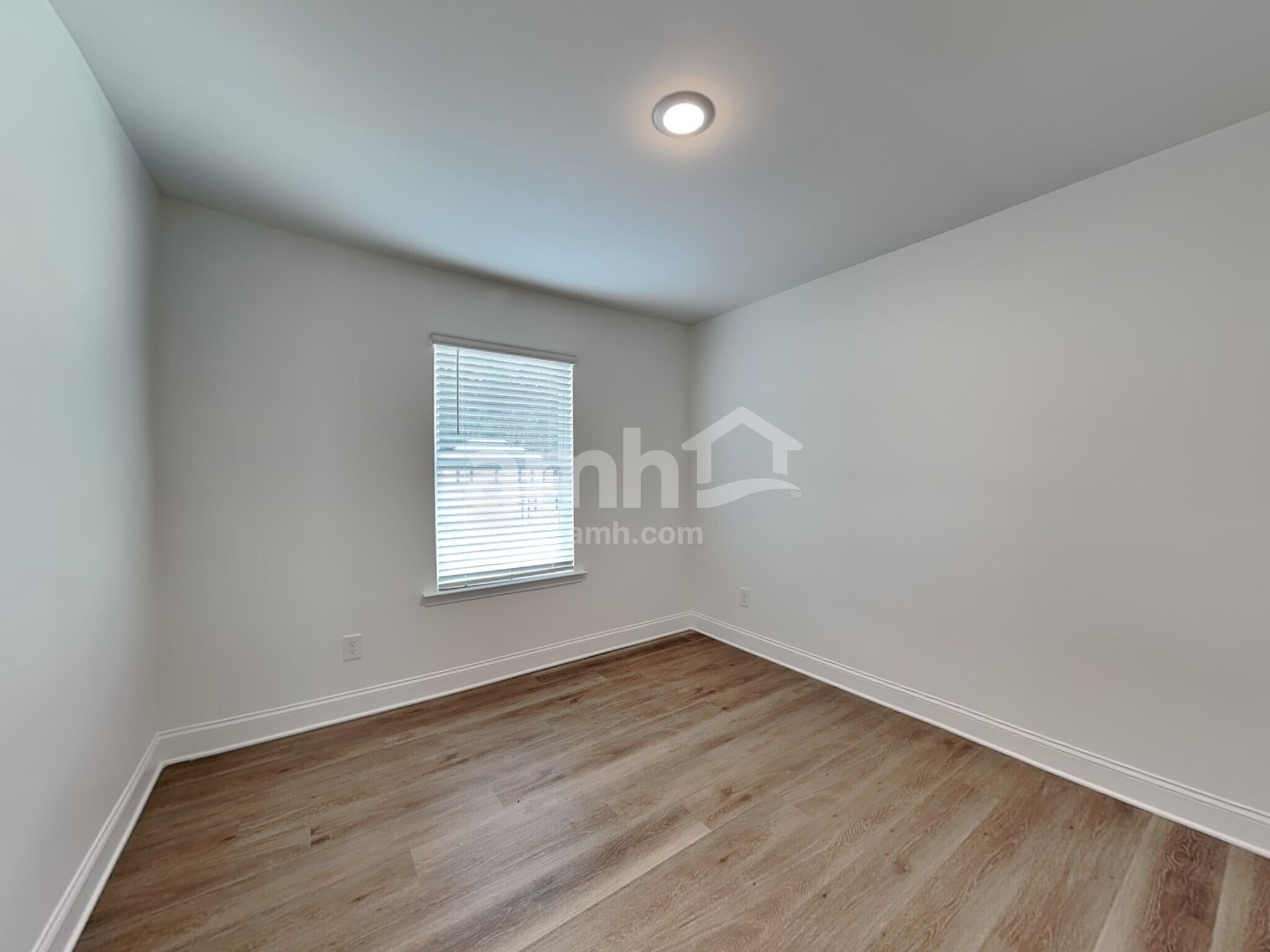 Building Photo - 1624 Soapstone Rd
