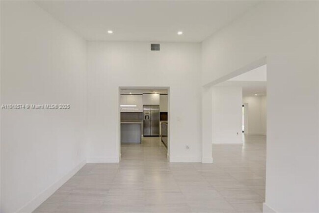Building Photo - 5895 SW 50th Terrace