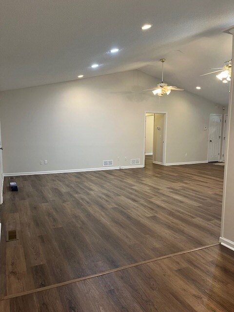 Building Photo - 75 Williamson Dr