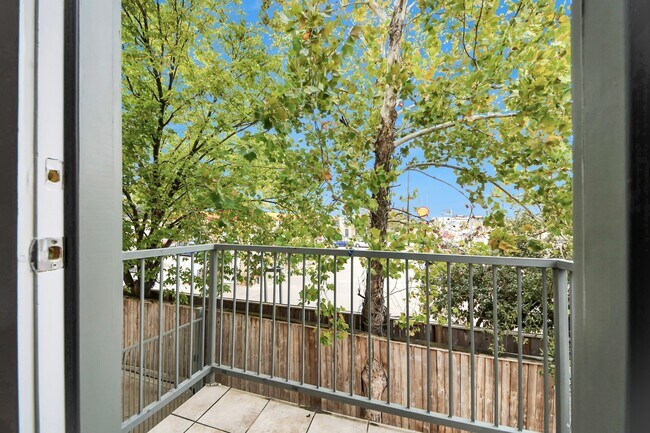 Building Photo - 1014 Montrose Blvd