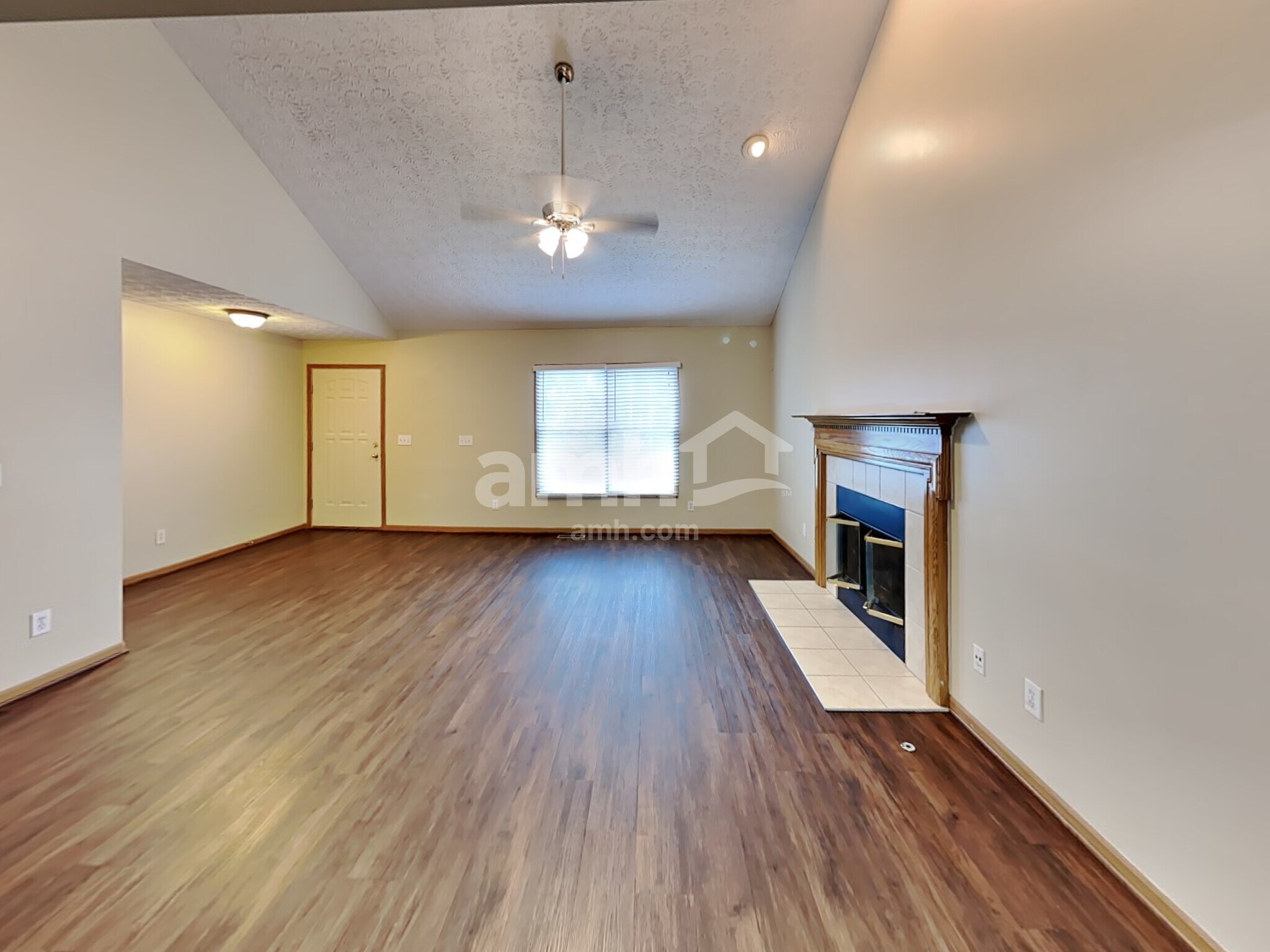 Building Photo - 2649 Cross Creek Ave