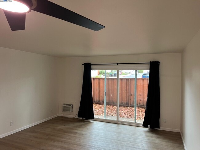 Building Photo - 3499 Norton Way