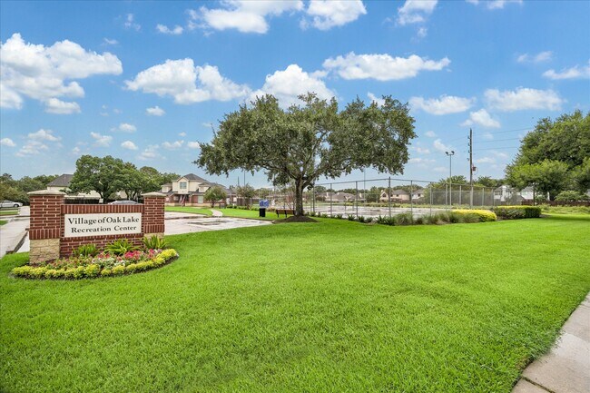 Building Photo - 16326 Brush Meadow Ct