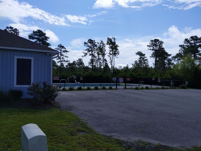 Building Photo - Beautiful Oyster Landing Community Townhome