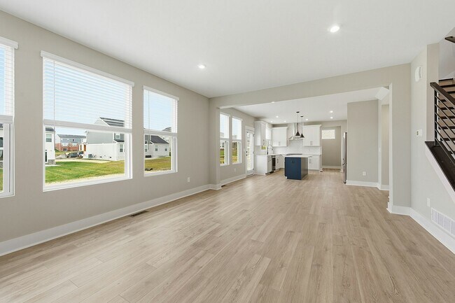 Building Photo - 521 Coolmore Ct