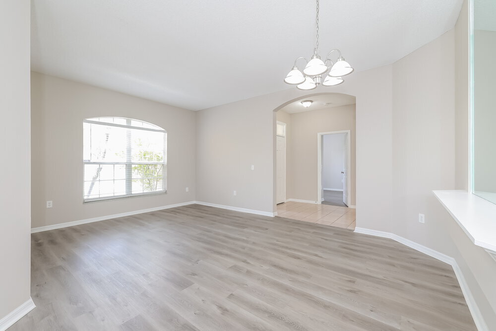 Building Photo - 556 Pinehurst Cove