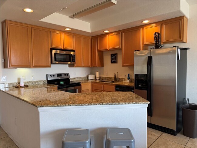 Building Photo - 3340 Landon Dr W