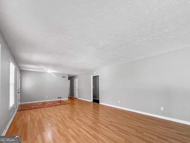 Building Photo - 4267 Trickum Rd