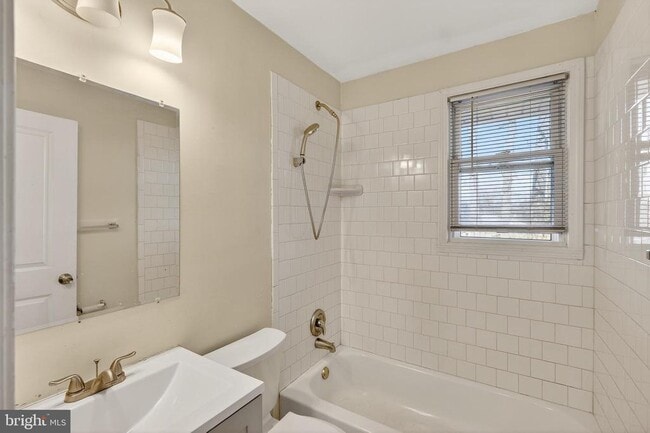 Building Photo - 3666 Clifmar Rd