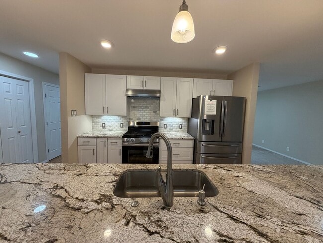 Building Photo - Beautifully Remodeled 3 Bedroom Single Story Home Available Near Golf Course Rd NW & McMahon Blvd...