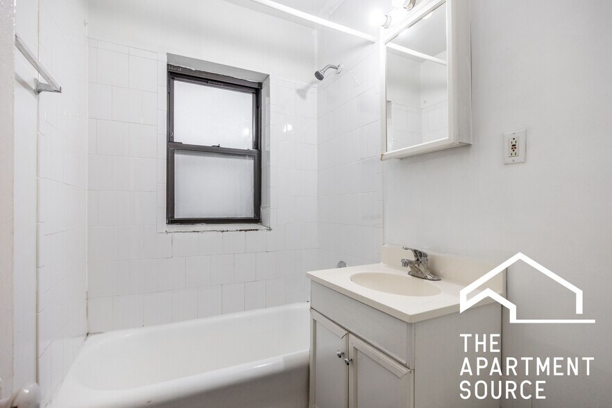 Building Photo - 532 W Arlington Pl