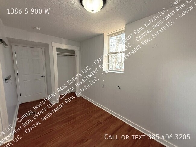 Building Photo - 1386 S 900 W