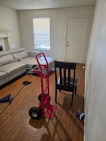 Building Photo - 1701 Windsong Ln