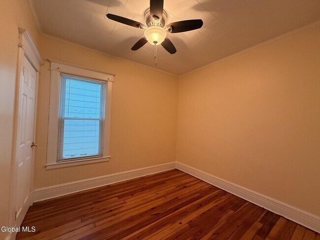 Building Photo - 278 Manning Blvd