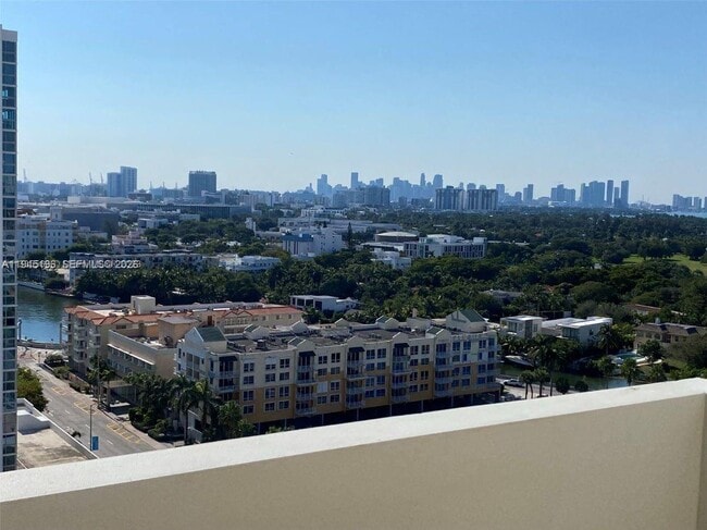 Building Photo - 2899 Collins Ave