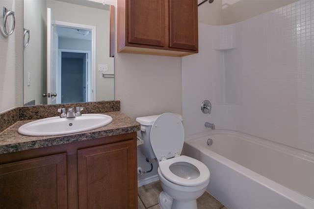 Building Photo - 552 Crystal Springs Dr