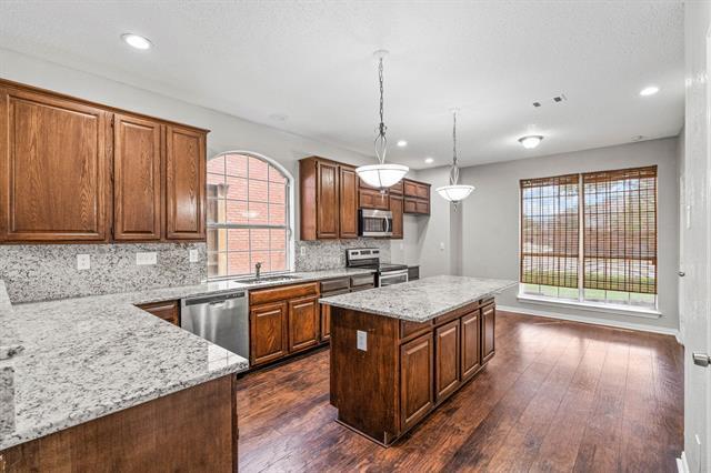 Building Photo - 7733 Case Dr