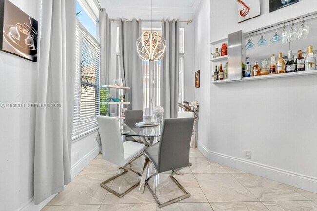 Building Photo - 6313 Paradise Cove