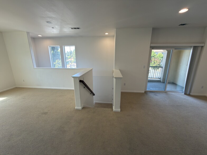 Living Area + Stairs To Garage + Dining Area + Balcony - 300 Presidio St