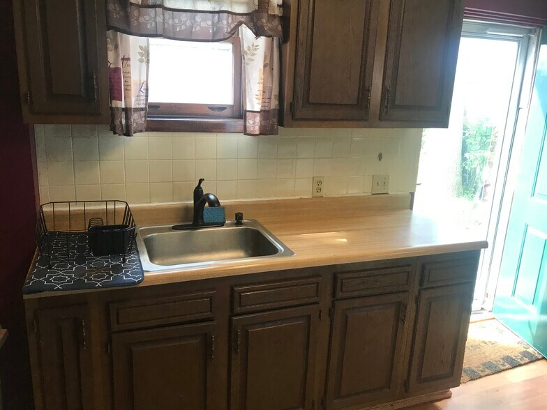 Building Photo - 155 Evergreen Pl