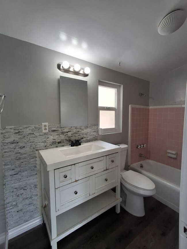 Building Photo - Great Home on a Large Lot! MUST SEE!!!