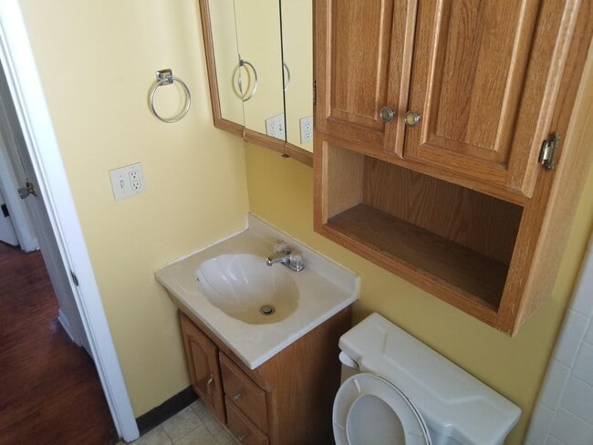 Building Photo - 1509 Brighton St