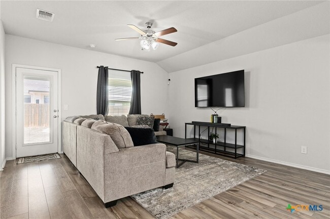 Building Photo - 2341 Aylesbury Dr