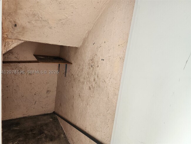 Building Photo - 15615 SW 74th Cir Dr