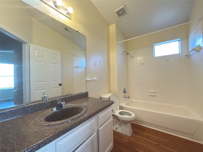 Building Photo - 15743 Ridgegate Rd