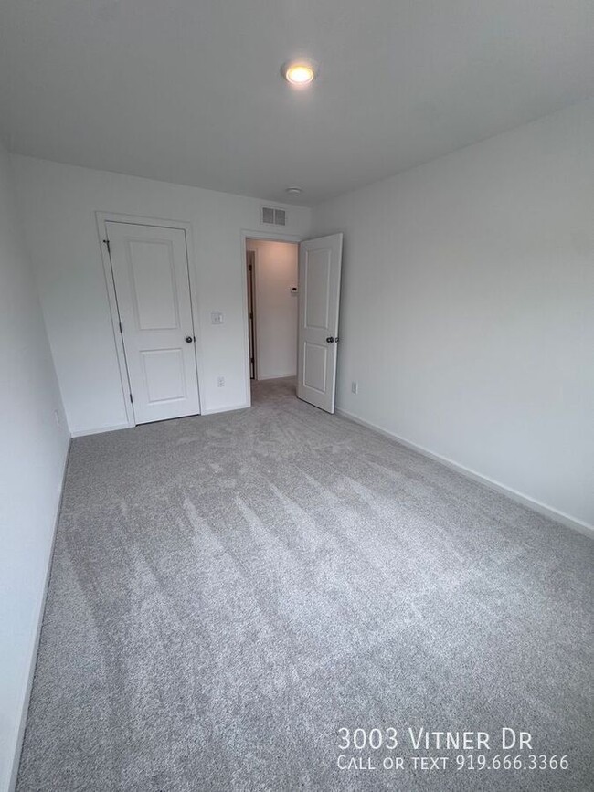 Building Photo - 3003 Vitner Dr