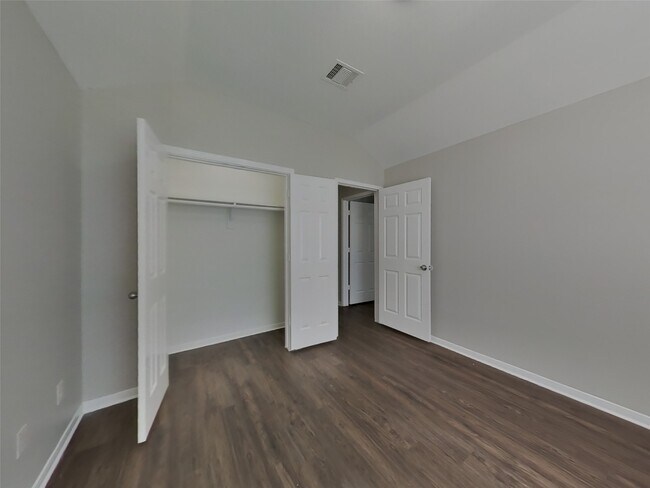 Building Photo - 3126 Lake Breeze Ln