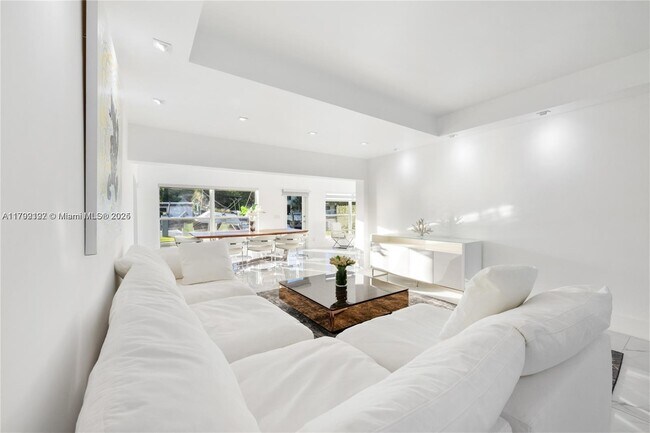 Building Photo - 12940 Auralia Rd