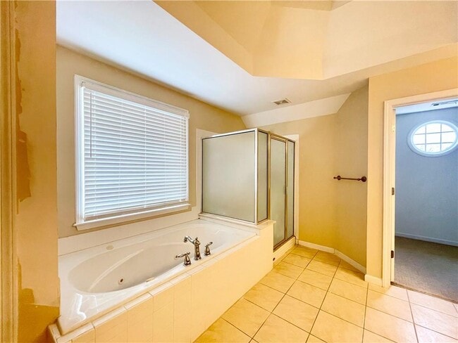 Building Photo - 555 Vinings Springs Dr SE