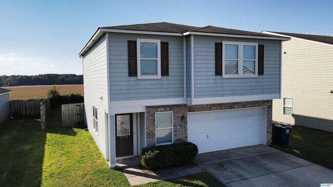 Building Photo - 3465 Avalon Lake Dr SW