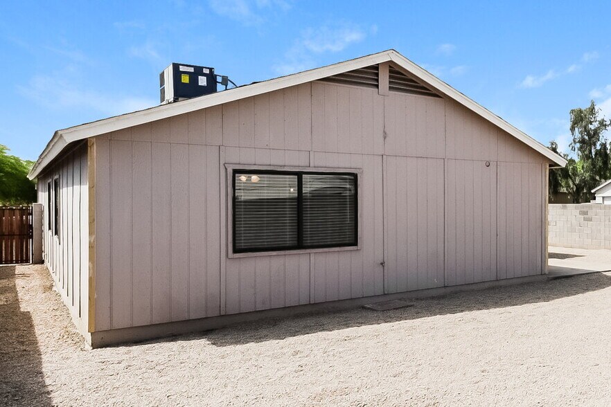 Building Photo - 3154 W Via Montoya Dr