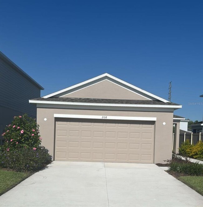 Primary Photo - 208 Acorn Rd