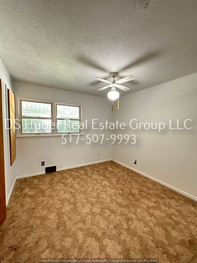 Building Photo - 12469 Kruger Ln