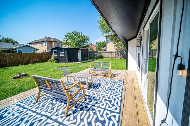 Building Photo - 7500 Rio Pass