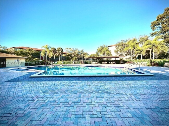 Building Photo - 850 SW 133rd Terrace