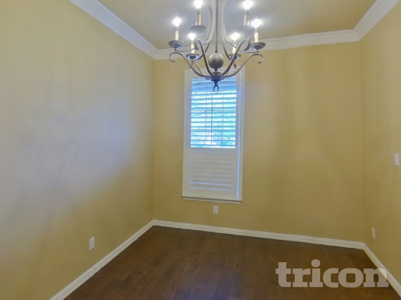 Building Photo - 7729 Glencrest Dr