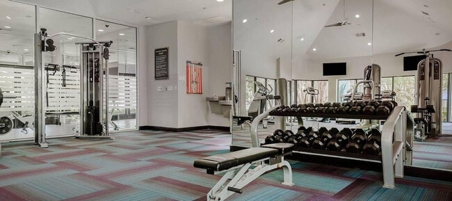 Building Photo - 12100 Metric Blvd