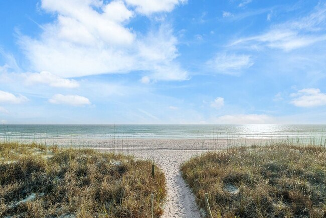 Building Photo - 238 Oleander Dr