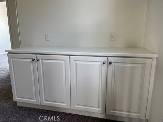 Building Photo - 913 E 2nd St