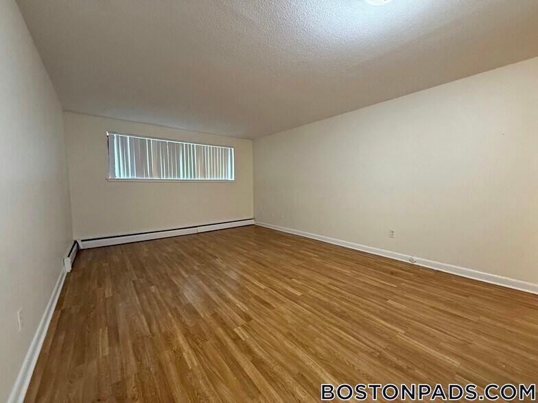 Building Photo - 66 Homer Ave