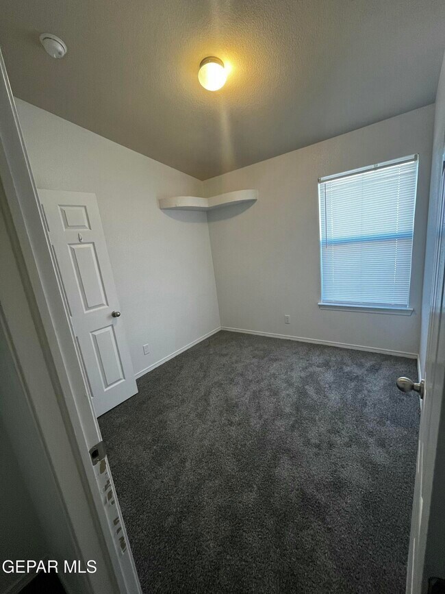 Building Photo - 4029 Hueco Land Ln