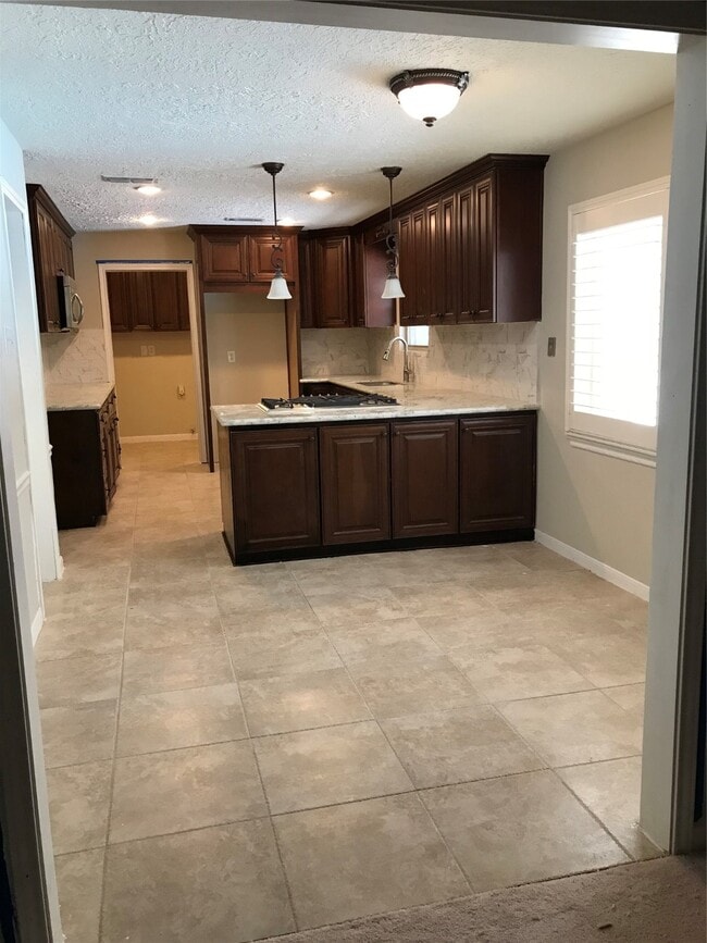 Building Photo - 7711 Friars Ct Ln