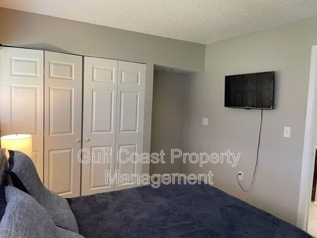 Building Photo - 3551 Longmeadow