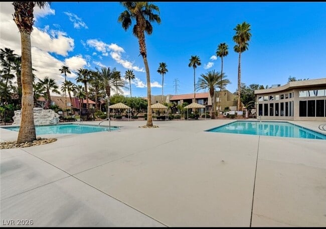 Building Photo - 4450 Sandy River Dr