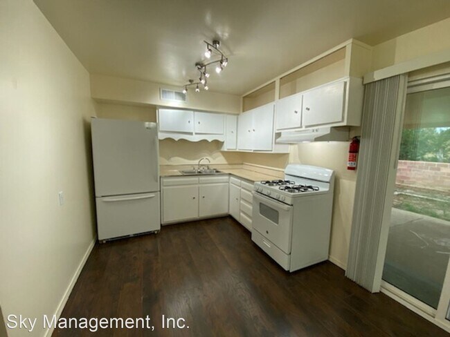 Building Photo - 3 br, 2 bath House - 10401 Britt Ct. NE
